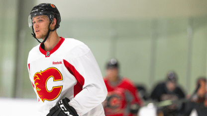 2016_0916_Practice_Flames_012