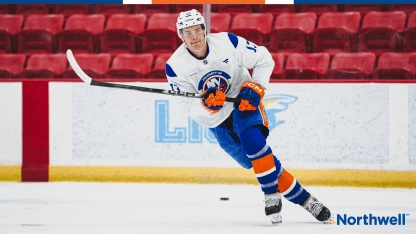 PHOTOS: Islanders Morning Skate Nov. 26