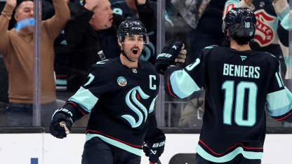 seattle-kraken-captain-jordan-eberle-signs-contract-extension-bn