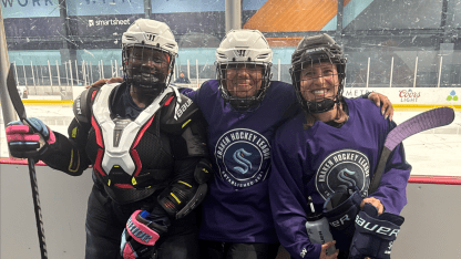 kraken-community-iceplex-learn-to-play-hockey-ft