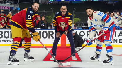 Luongo drops the puck