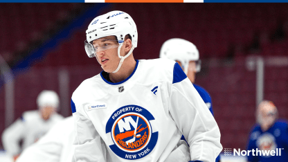 PHOTOS: Islanders Morning Skate in Vancouver