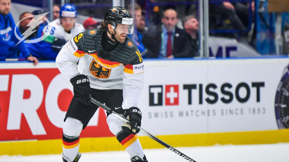 Tampa Bay Lightning sign forward Wojciech Stachowiak to a one-year, entry-level contract