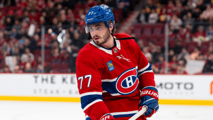 Kirby Dach absent de deux à quatre semaines