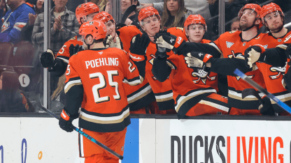 NYI@ANA: Poehling scores goal against David Rittich