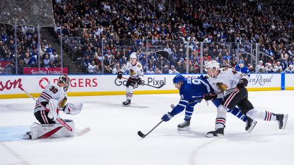 Joshua adelanta a Maple Leafs