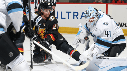 Photo Gallery - Flames vs. Mammoth