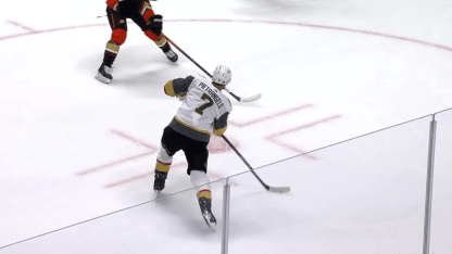 Pietrangelo offre la réplique