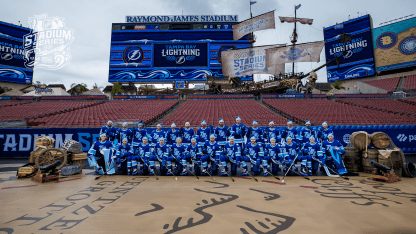 Photos: Stadium Series practice day