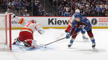 CGY@COL: Malinski scores goal against Devin Cooley