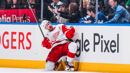 RECAP: Larkin’s overtime goal caps off 'evenly played' and 'entertaining'  divisional clash, lifts Detroit to 2-1 victory in Toronto