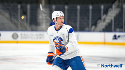 PHOTOS: Islanders Morning Skate Nov. 12