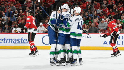 Canucks vs Hawks