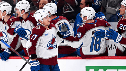 Kelly finishes slick play