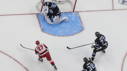 Svechnikov strikes early