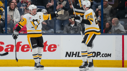 Sidney Crosby's Hat Trick Leads Pittsburgh to Fifth Straight Win