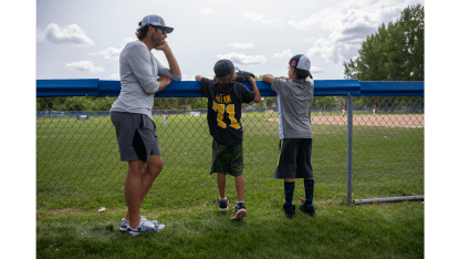 cullen-boys-baseball-fence-sidekick