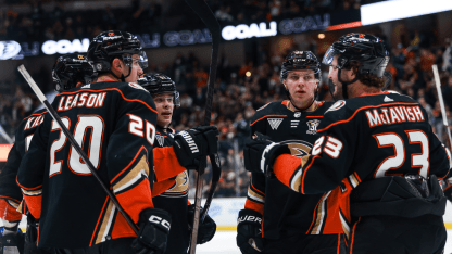 Highlights: Ducks Beat Blackhawks 4-0