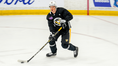 Rickard-Rakell-Toronto-practice-sidekick