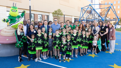 Dallas Stars officially open Galaxy Grove playground at Baylor Scott & White Medical Center – Frisco at PGA Parkway 102725