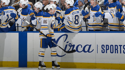 Östlund öppnar målskyttet för Sabres