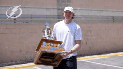 Photos: Vasy receives Vezina Trophy