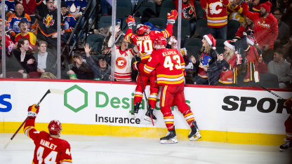 Lomberg steals and scores