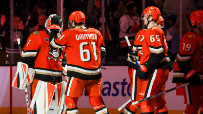 Highlights: Ducks Beat Islanders 4-1