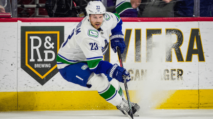 Fantasy hockey spin Elias Lindholm traded to Vancouver Canucks