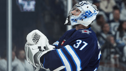 Connor Hellebuyck baggie day