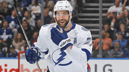 Victor Hedman signs 4-year deal with Tampa Bay