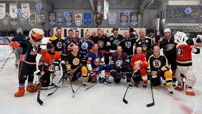 NHL alumni play Navy SEALs in Warrior for Life Fund event