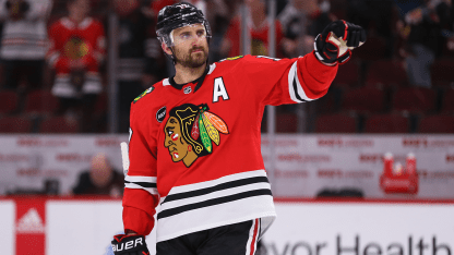 Kapitánom Chicago Blackhawks sa stal Nick Foligno