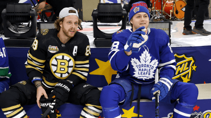 Pastrnak_Nylander_on-bench-2024ASG