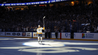 Lightning_salute_Stamkos