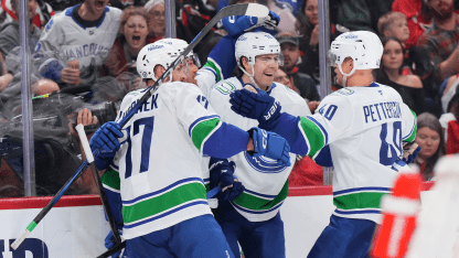 Vancouver Canucks Ottawa Senators game recap November 23