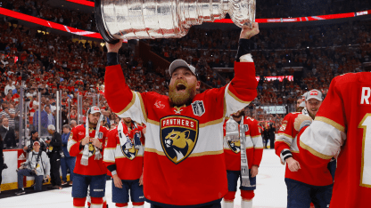 Bennett_Panthers_lifts_2024Cup