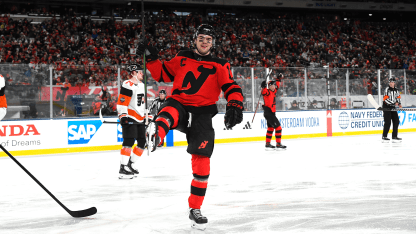 Philadelphia Flyers New Jersey Devils Stadium Series game recap February 17