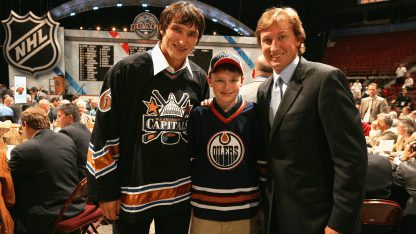 Ovechkin_Gretzky_2006Draft