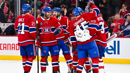 Canadiens_celebrate-on-home-ice