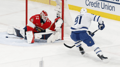 Sergei Bobrovsky continues to come up clutch in postseason