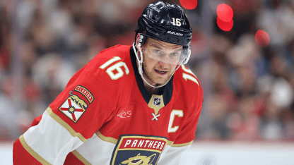 Barkov získal Selke i King Clancy Trophy