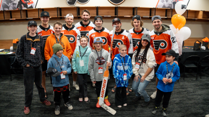 Philadelphia Flyers help young cancer patients design SkateSkins