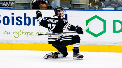 Draft prospect Xavier Villeneuve modeling game after Lane Hutson