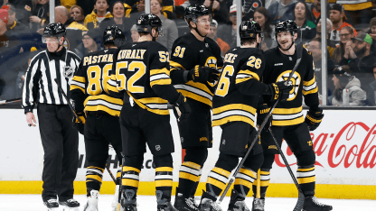 Bruins seek to gain on Lightning in Stadium Series showdown