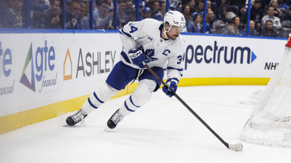 Matthews_TOR_moving-puck