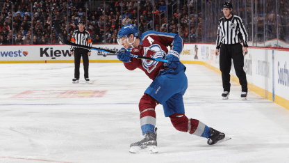 MacKinnon_fires_shot