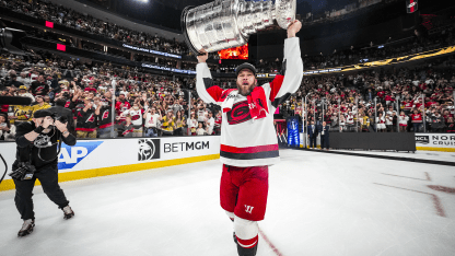 Taylor Hall finds right fit, wins Cup in 16th NHL season