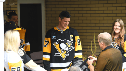 Who is Pittsburgh Penguins star, Sidney Crosby?