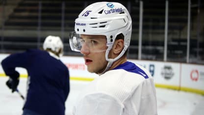 Turbulent travel delays Vrana s debut with Blues St. Louis Blues